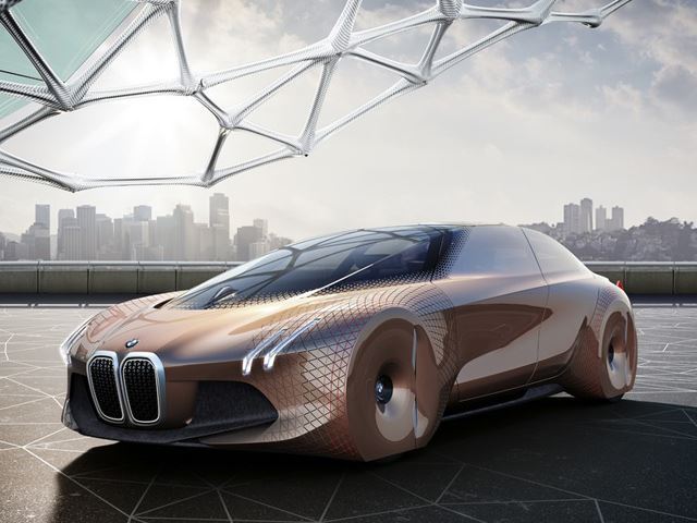 Что думает BMW, выпуская сумасшедший концепт Vision Next 100